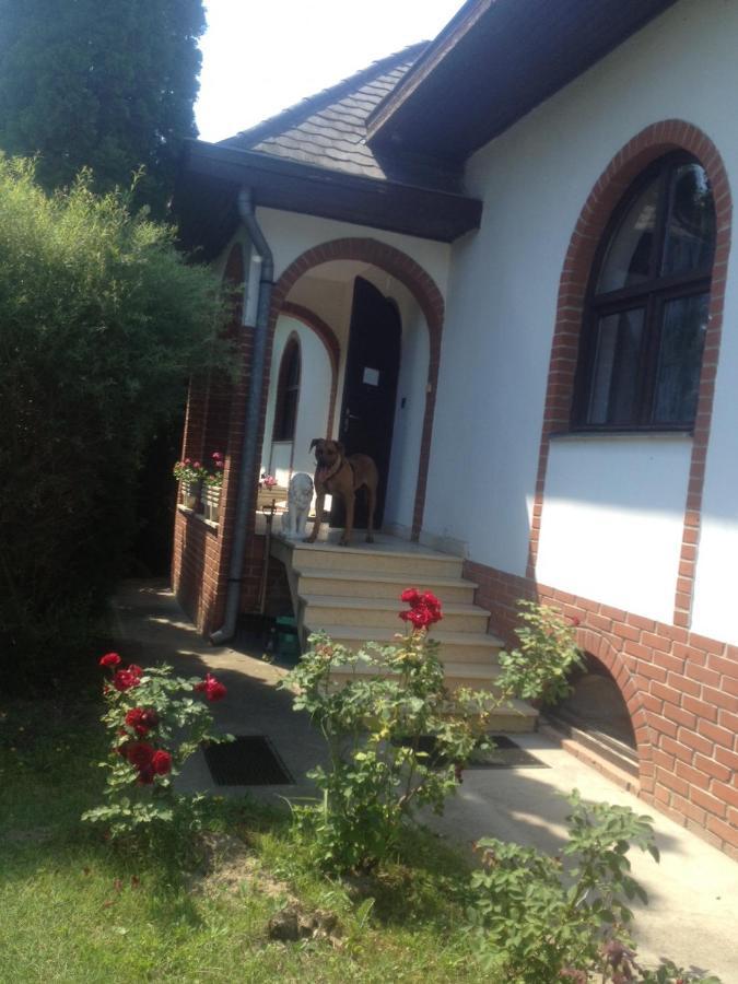 Landhaus Toereki Mit Pool Siófok Extérieur photo