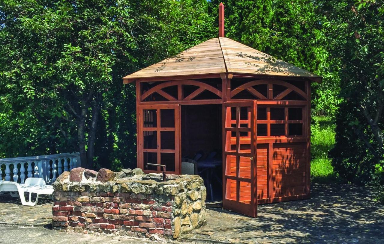 Landhaus Toereki Mit Pool Siófok Extérieur photo